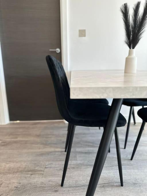 Stylish Central York Apartment Free Parking & Gym Ngoại thất bức ảnh