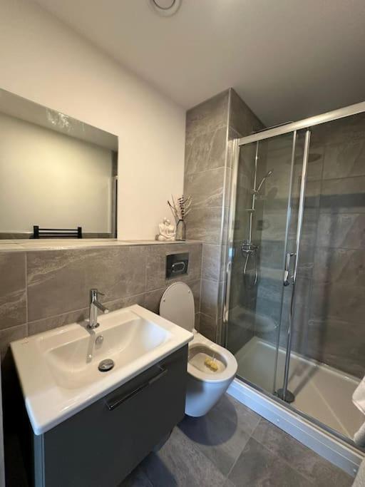 Stylish Central York Apartment Free Parking & Gym Ngoại thất bức ảnh